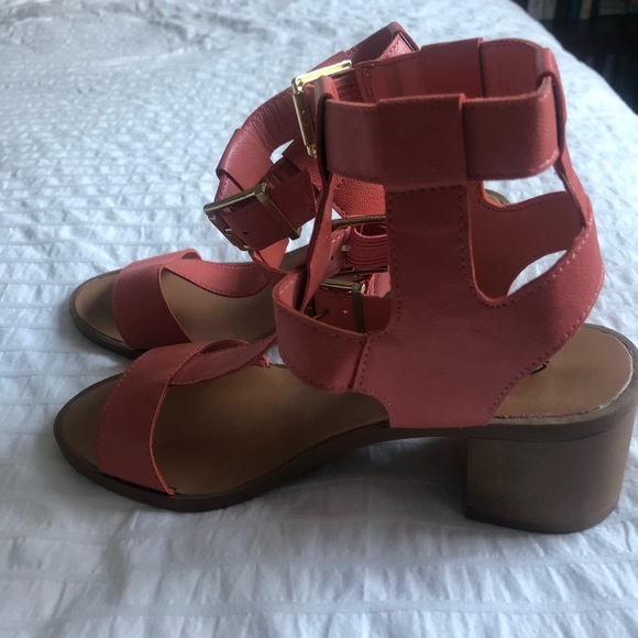 NEVER WORN Pink Gladiator Sandals with Heel - Picture 2 of 3